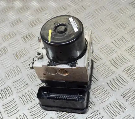 Volvo V60 ABS Pump P31329137 31329137