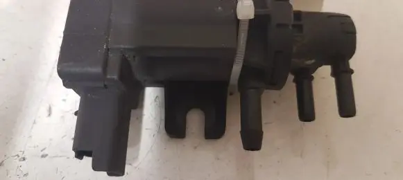 Citroen C5 Turbo solenoid valve 9652570180