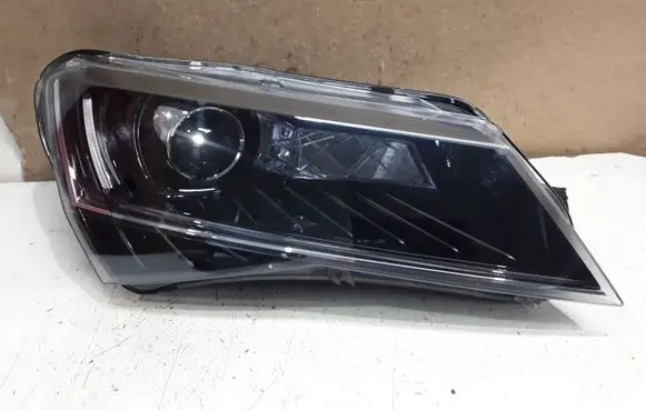 Skoda Superb B8 (3V) Headlight/headlamp 3V1941016B