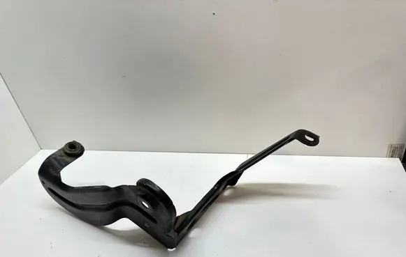 Audi A6 S6 C6 4F Intercooler pipe mounting bracket 4F0145813F