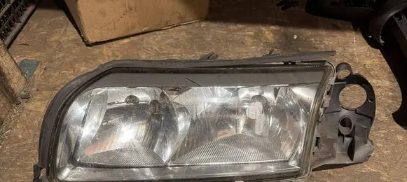 Volvo S80 Headlight/headlamp 9484028