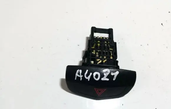 Nissan Primera Hazard light switch 06016