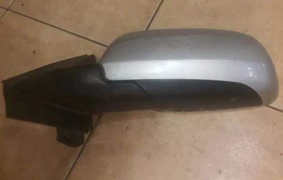 Front door electric wing mirror