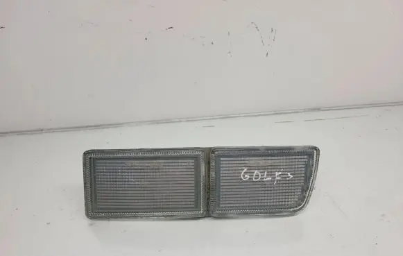 Volkswagen Golf III Front reflector 121601L2