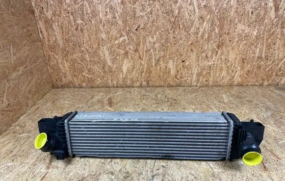 BMW X2 F39 Intercooler radiator 7617598