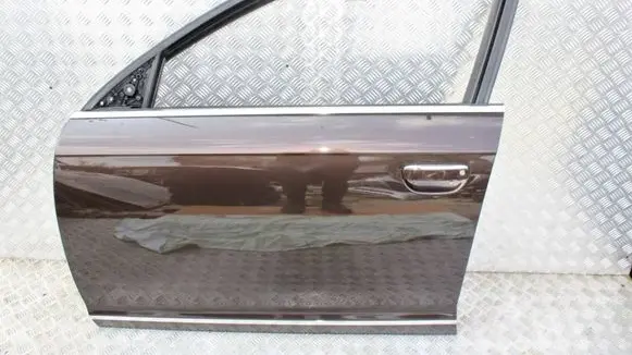 Audi A6 S6 C6 4F Front door