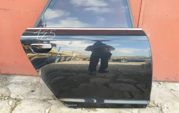 Audi A6 S6 C6 4F Rear door