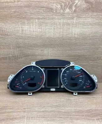 Audi A6 S6 C6 4F Speedometer (instrument cluster) 5550007301 MPH