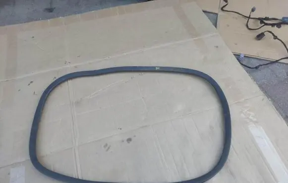 Ford Transit Courier Rear door glass trim molding