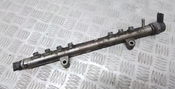 Volvo S60 Fuel main line pipe 30777759 31216313