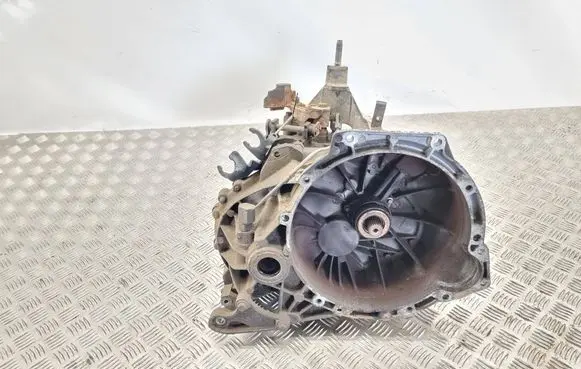 Ford Focus Manual 5 speed gearbox 2S4R7002MA XS4R7F096 T1GD2
