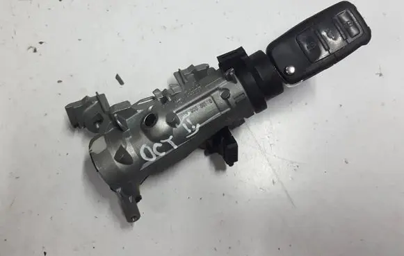 Skoda Octavia Mk2 (1Z) Ignition lock 