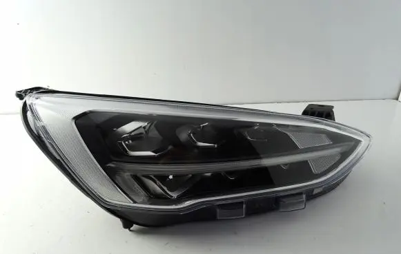 Ford Focus Headlight/headlamp JX7B13E014AD