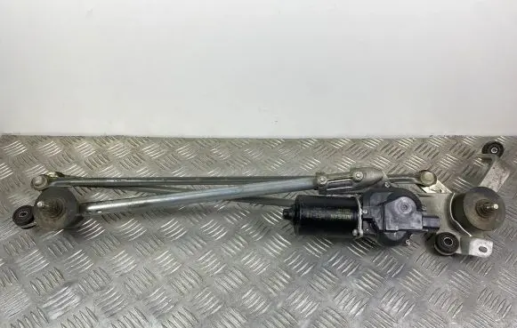 Infiniti QX80 Front wiper linkage and motor 288101LA0A