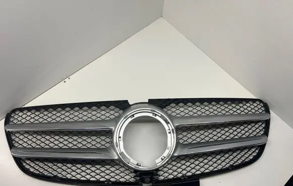 Mercedes-Benz V Class W447 Front bumper upper radiator grill A4478881200 2020212