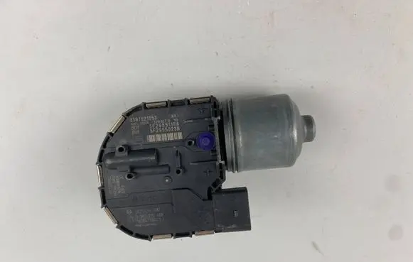 Seat Leon (5F) Wiper motor 5F2955119A 5F2955023B