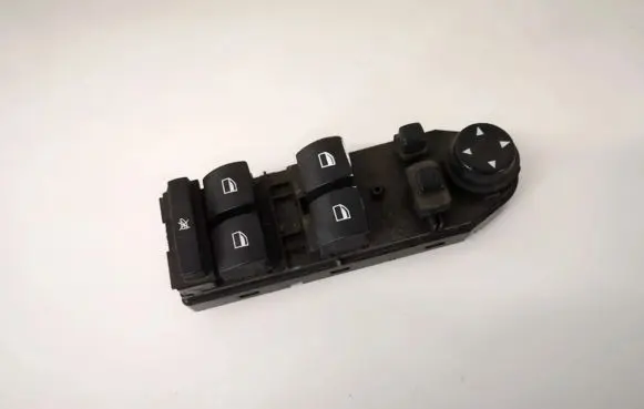 BMW 5 E60 E61 Electric window control switch 6939094