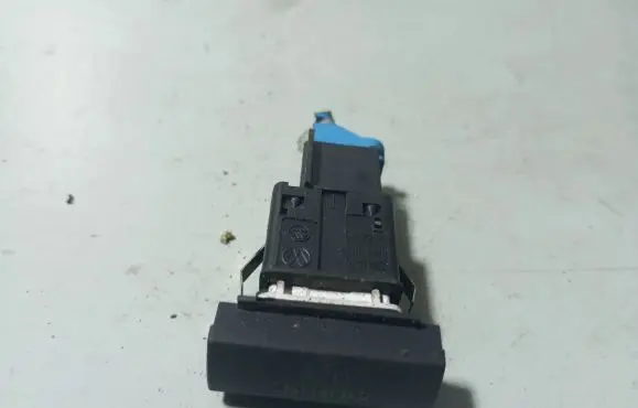 Skoda Octavia Mk2 (1Z) Passenger airbag on/off switch 1Z0919239B