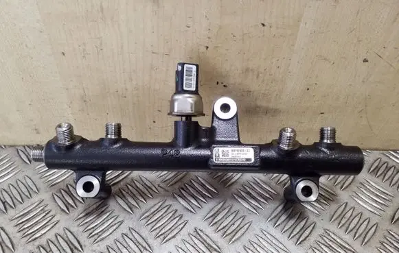 Citroen C4 I Picasso Fuel main line pipe 9681909680 9663305480