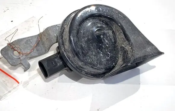 BMW 5 G30 G31 G38 Horn signal 7342946