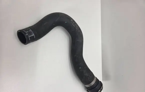 Audi A6 S6 C6 4F Engine coolant pipe/hose 4F0121101