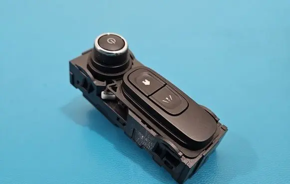 Renault Kadjar Seat control switch IMPRK1547712