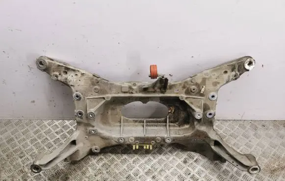 Land Rover Evoque II Front subframe K8D25C145