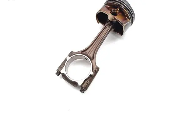 Volkswagen Eos Piston with connecting rod BVY