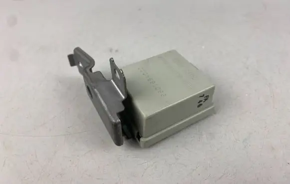 Subaru Forester SG Light washer relay 88018SA000