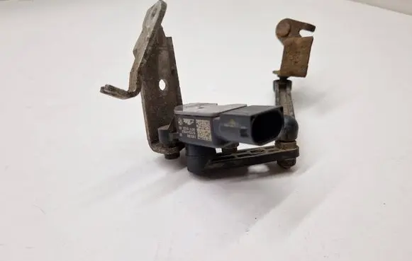 BMW i3 Headlight/headlamp level sensor 6870200
