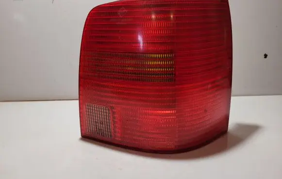 Volkswagen PASSAT B5 Rear/tail lights 3B9945112J