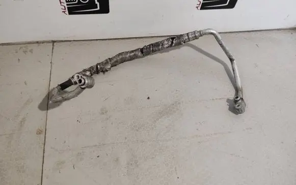Volkswagen PASSAT B6 Air conditioning (A/C) pipe/hose 3C0820721T