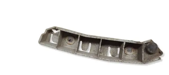 Ford Focus Front bumper mounting bracket BM5117D958A C8L6A