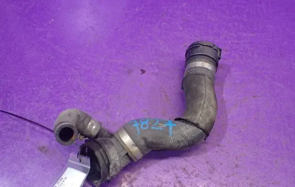 BMW 1 E81 E87 Engine coolant pipe/hose 7790743