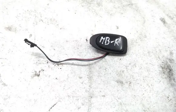 Mercedes-Benz R W251 Steering wheel buttons/switches 61829733B