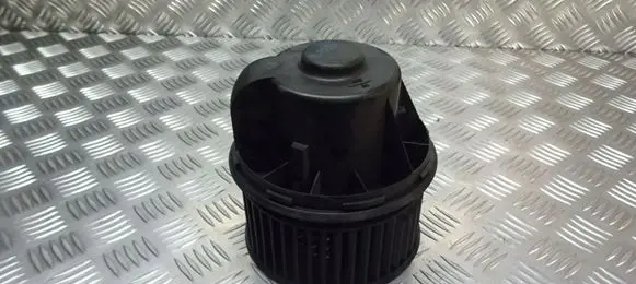 Ford Focus C-MAX Front door blower motor 3M5H-18456-AB