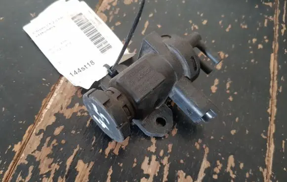 Citroen C8 Turbo solenoid valve 9635704380