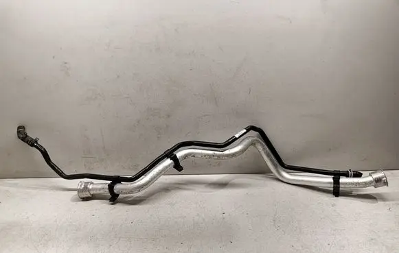 Engine coolant pipe/hose