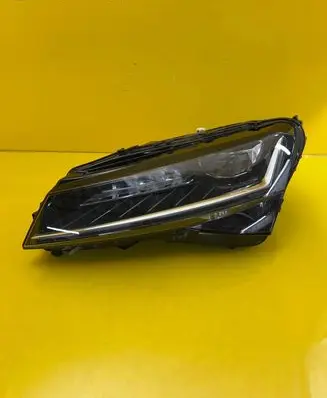 Skoda Superb B8 (3V) Headlight/headlamp 3V1941015D