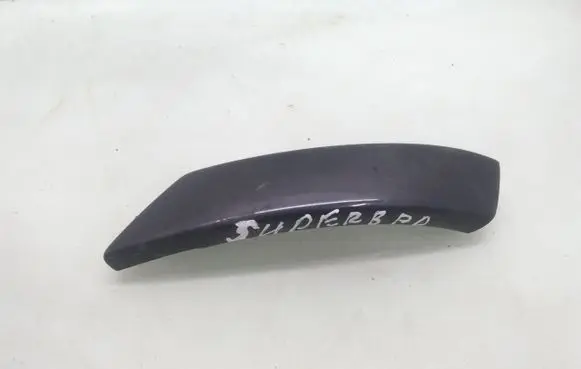 Skoda Superb B5 (3U) Front door interior handle trim 