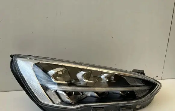 Ford Focus Headlight/headlamp JX7B13E014AE