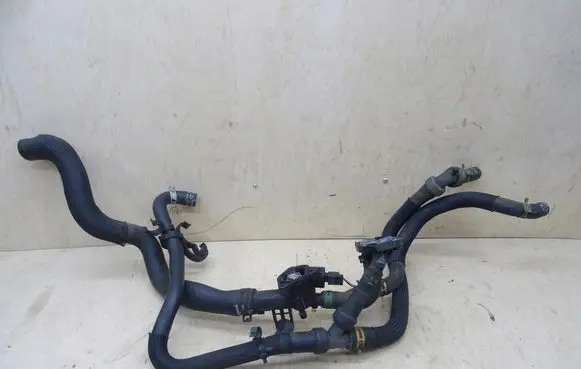 Renault Megane III Thermostat housing 