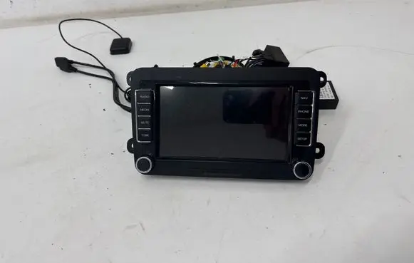 Volkswagen Jetta V Radio/CD/DVD/GPS head unit