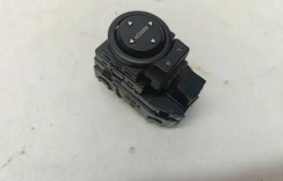 KIA Rio Wing mirror switch 4D64801160