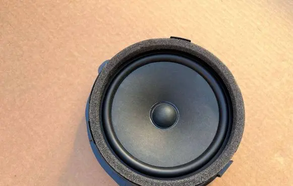 Audi A6 S6 C8 4K Rear door speaker 4K9035411 72881