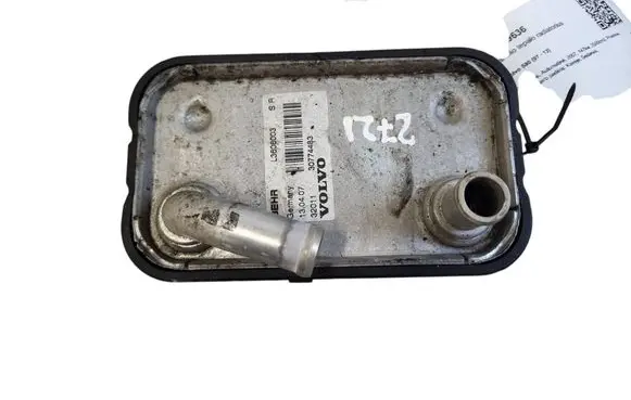 Engine oil radiator
