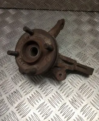 Nissan Micra Front wheel hub