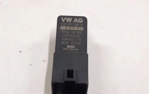 Skoda Octavia Mk2 (1Z) Glow plug pre-heat relay 03G907282A 0522120505 6054536