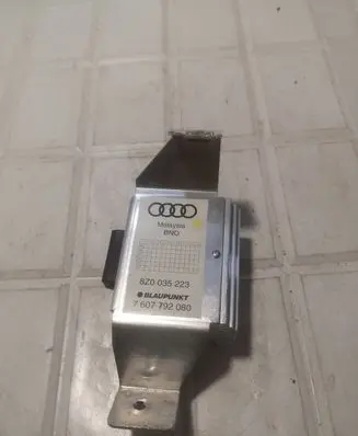 Audi A2 Sound amplifier 8Z0035223 7607792080