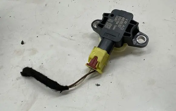 Audi A6 S6 C7 4G Airbag deployment crash/impact sensor 4H0955557